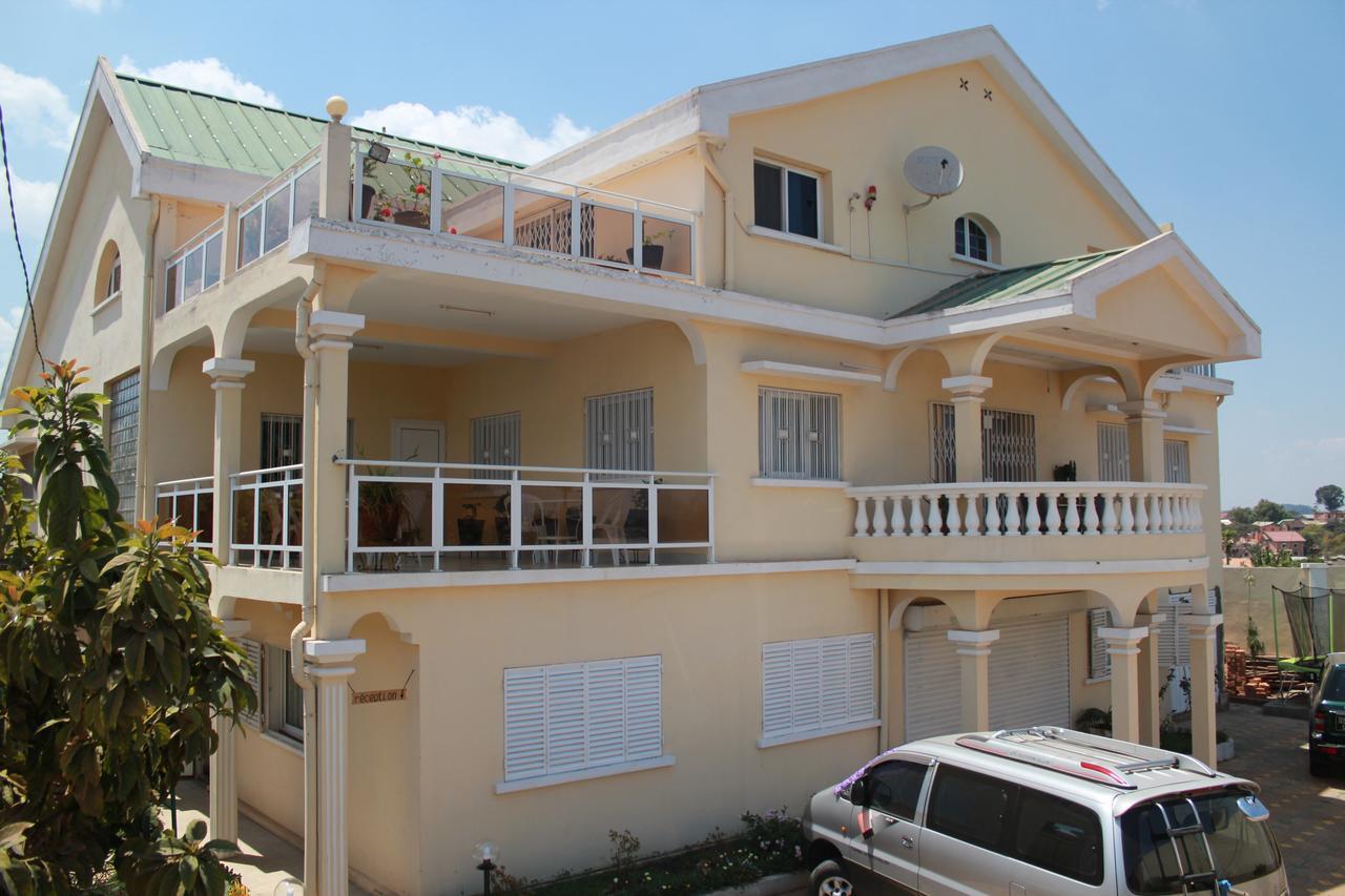 K.Meleon-Hotel Antananarivo Exterior photo