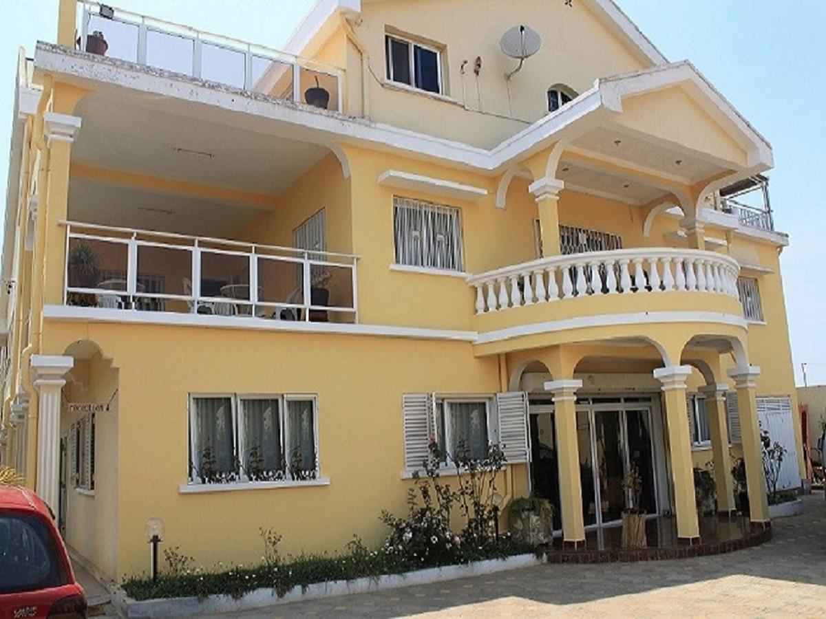 K.Meleon-Hotel Antananarivo Exterior photo
