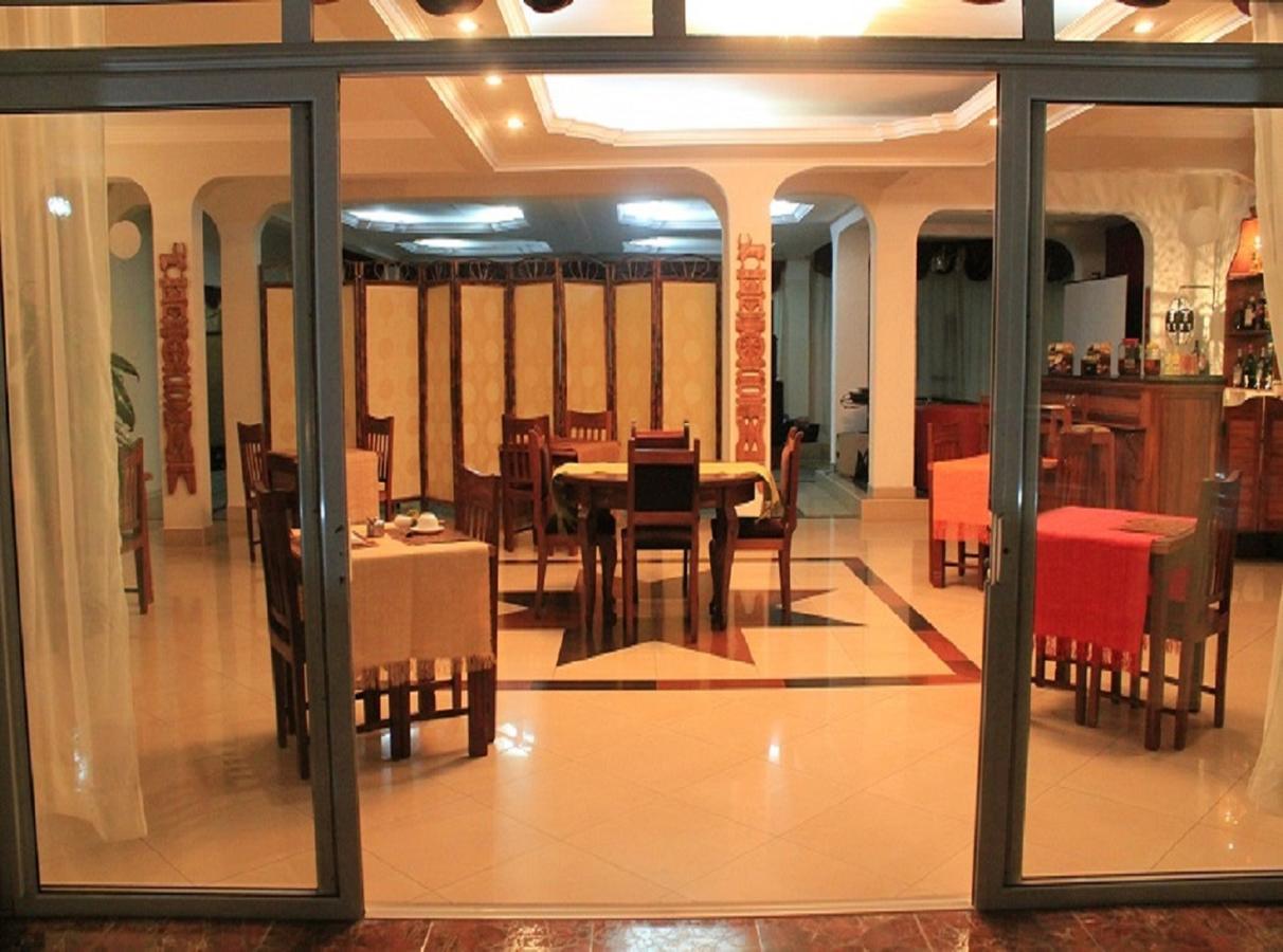 K.Meleon-Hotel Antananarivo Exterior photo