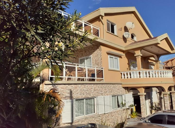 K.Meleon-Hotel Antananarivo Exterior photo